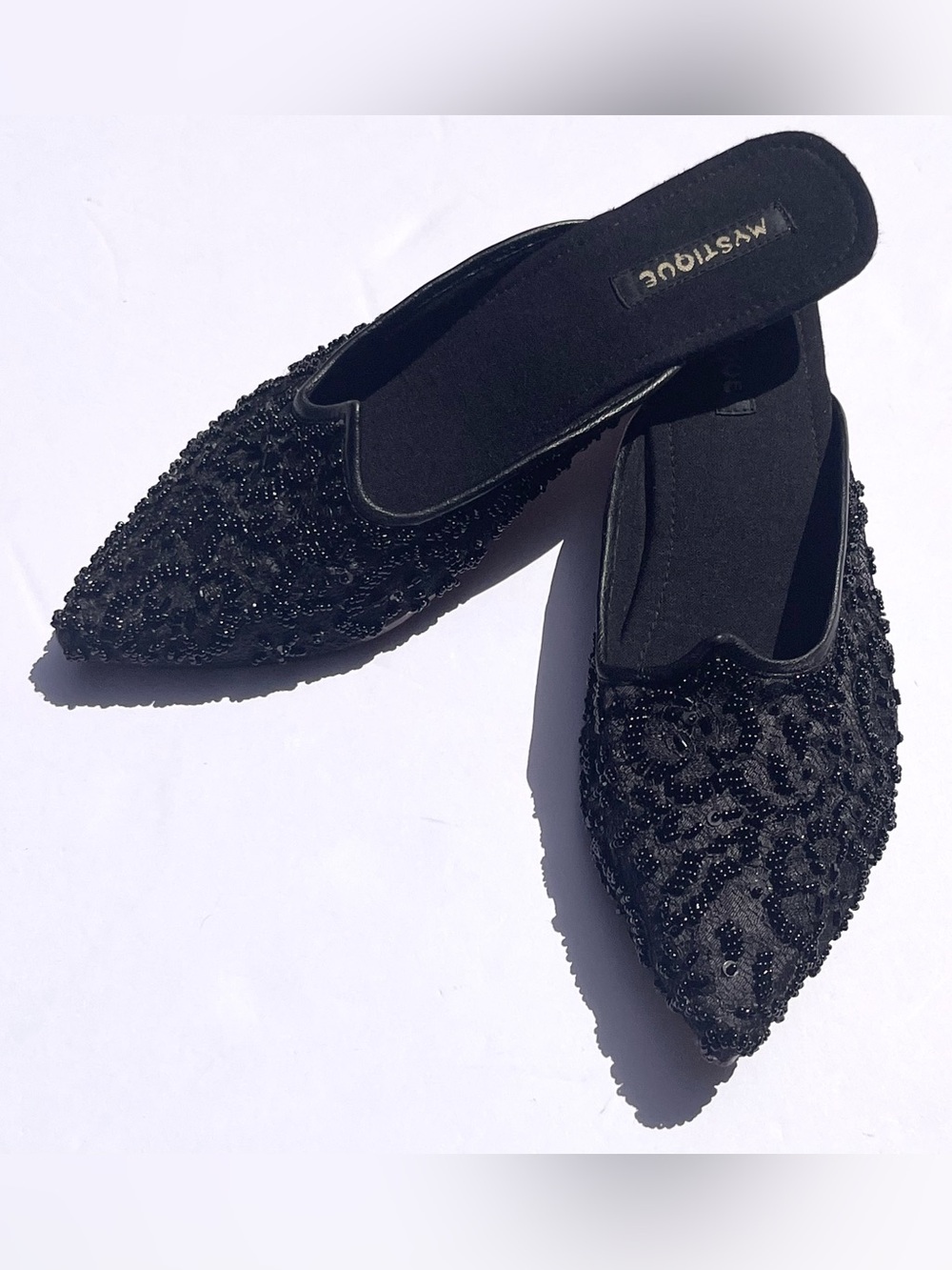 Mystique Beaded Mules Y2K Pointy Toe Sz 8 Slip On Low Heel Black Sequin Leather